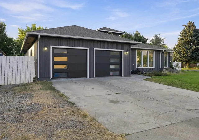Photo 3 of Single family home for sale at 3618 S Loretta Dr, Spokane Valley, WA 99206 | MLS# 202622926 | Listing updated on 2026-09-04