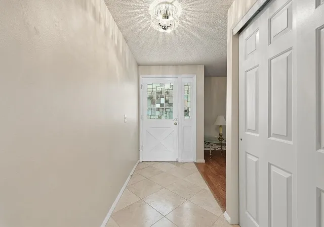 5th image of 1005 W Bellwood Dr, Spokane, WA 99218 | MLS# 202622936