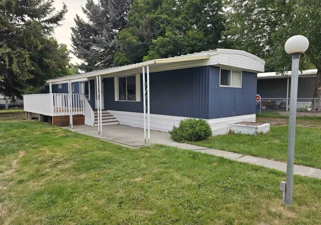 1st image of 3110 E Chattaroy #19 Rd, Chattaroy, WA 99003 | MLS# 202622939