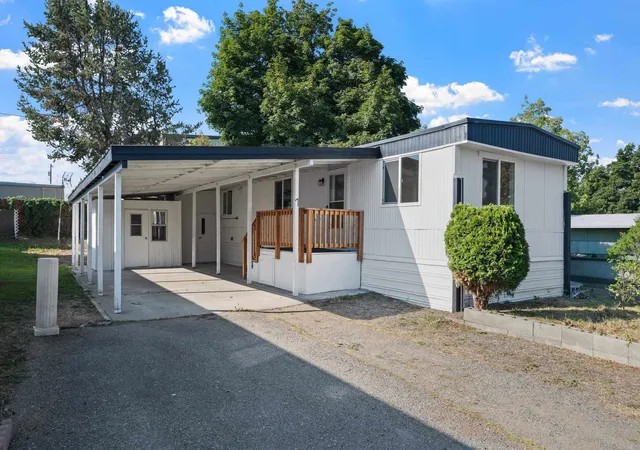 1st image of 7800 E Alki Ave, Spokane Valley, WA 99212 | MLS# 202622941