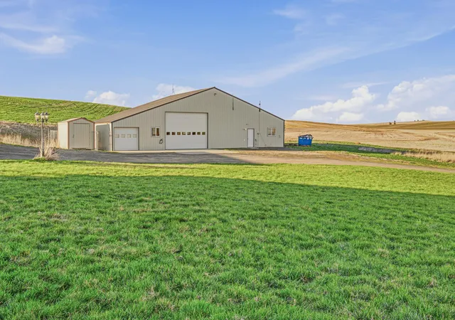 Photo 3 of Single family home for sale at 28805 Schumer Road North Rd, Reardan, WA 99029 | MLS# 202622948 | Listing updated on 2026-10-01