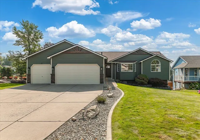 1st image of 8110 E Sommerset Dr, Spokane, WA 99217 | MLS# 202622950