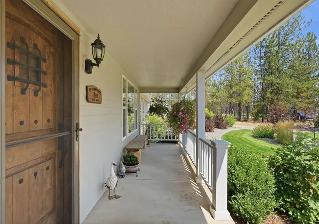 5th image of 28013 N Bear Lake Rd, Chattaroy, WA 99003 | MLS# 202622957