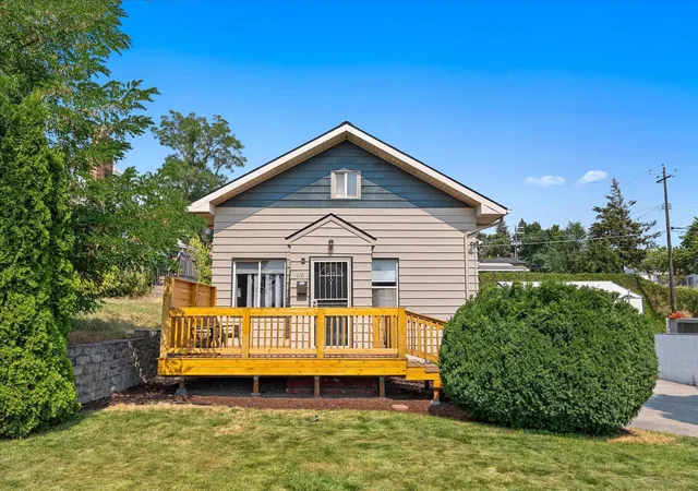 1st image of 110 W Gray Ct, Spokane, WA 99205 | MLS# 202622963