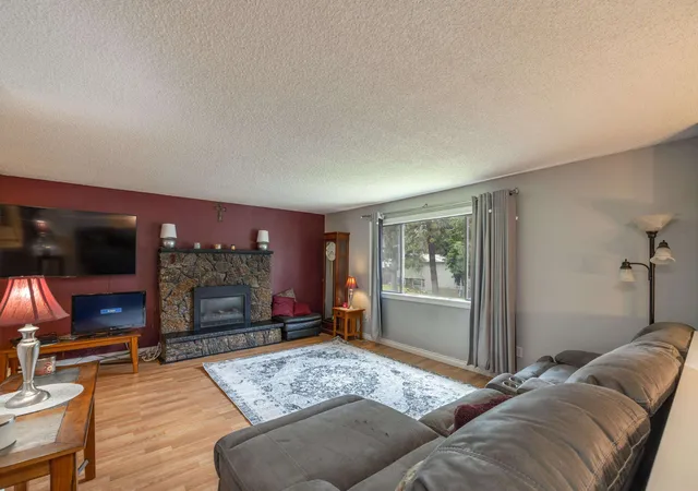 Photo 3 of Sale Pending at 8524 N Hill N Dale St, Spokane, WA 99208 | MLS# 202622973 | Listing updated on 2026-10-03