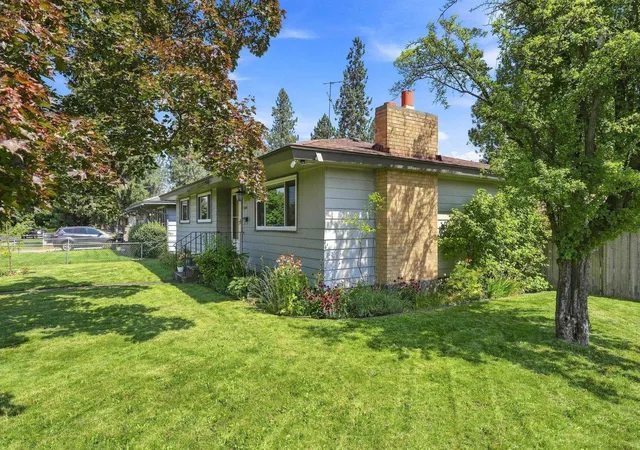 2nd image of 6504 N Wall St, Spokane, WA 99208 | MLS# 202622978