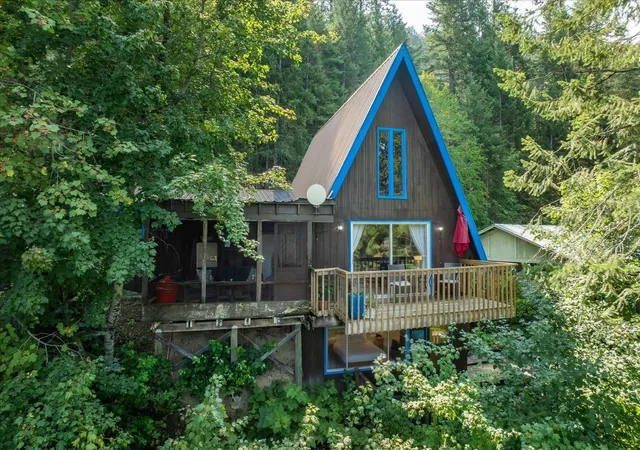 1st image of 3959 Bayside Way, Loon Lake, WA 99148 | MLS# 202622987
