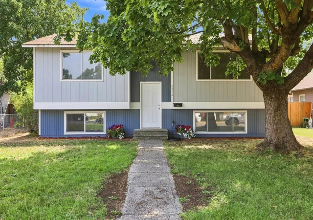 1st image of 2124 E Sinto Ave, Spokane, WA 99202 | MLS# 202622988