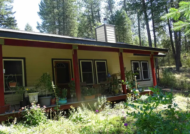 Photo 1 of Single family home for sale at 239 Bear Trak Ln, Athol, ID 83801 | MLS# 202623050 | Listing updated on 2026-10-24