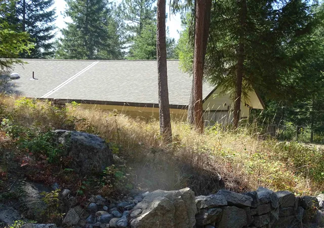 Photo 2 of Single family home for sale at 239 Bear Trak Ln, Athol, ID 83801 | MLS# 202623050 | Listing updated on 2026-10-24