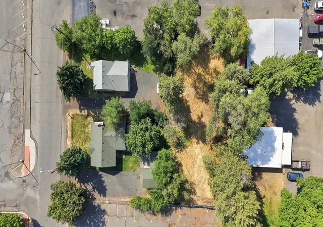 41st image of 105 N Perrine Rd, Spokane Valley, WA 99206 | MLS# 202623065