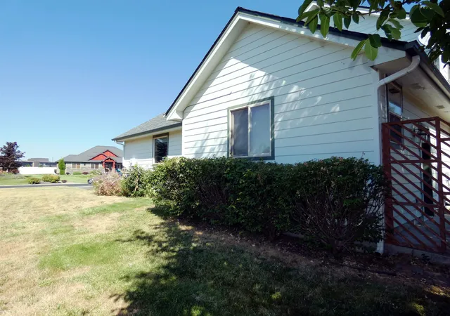 35th image of 10110 N Moss Ln, Spokane, WA 99208 | MLS# 202623071