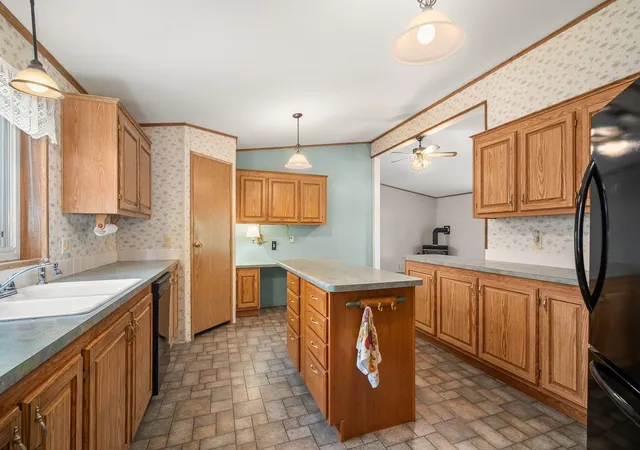 image of 1305 E Evergreen St, Deer Park, WA 99006 | MLS# 202623078