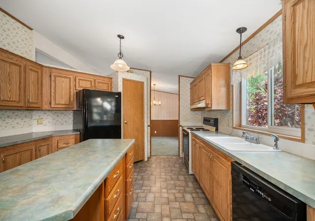 image of 1305 E Evergreen St, Deer Park, WA 99006 | MLS# 202623078