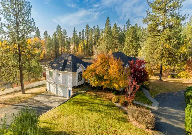 Photo 1 of Single family home for sale at 16303 S Cheney Spokane Rd, Cheney, WA 99004 | MLS# 202623097 | Listing updated on 2026-10-23