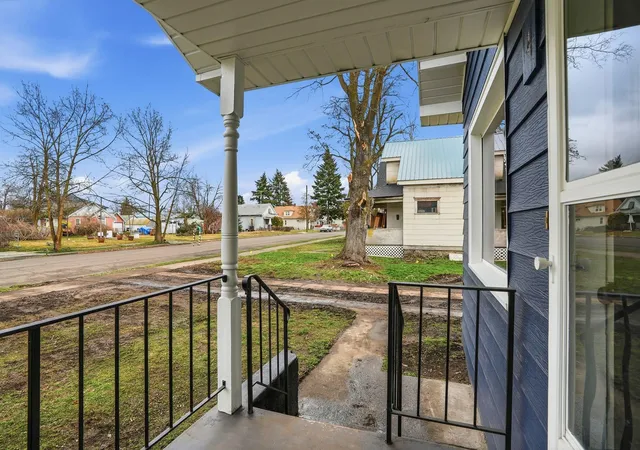 38th image of 1412 E Pacific Ave, Spokane, WA 99202 | MLS# 202623099