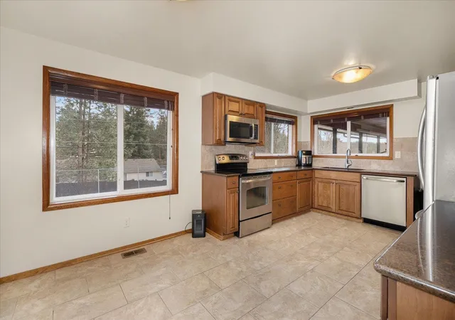Photo 4 of Single family home for sale at 6906 E 10Th Ave, Spokane, WA 99212 | MLS# 202623105 | Listing updated on 2026-10-09