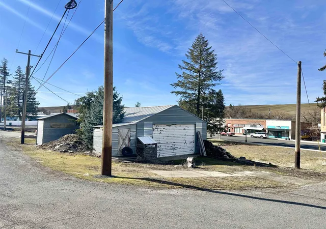 1st image of 501 S Whitman St, Rosalia, WA 99170 | MLS# 202623134
