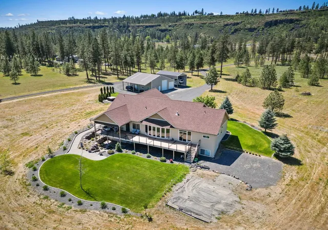 Photo 3 of Single family home for sale at 7508 N Garfield Rd, Spokane, WA 99224 | MLS# 202623142 | Listing updated on 2026-10-16