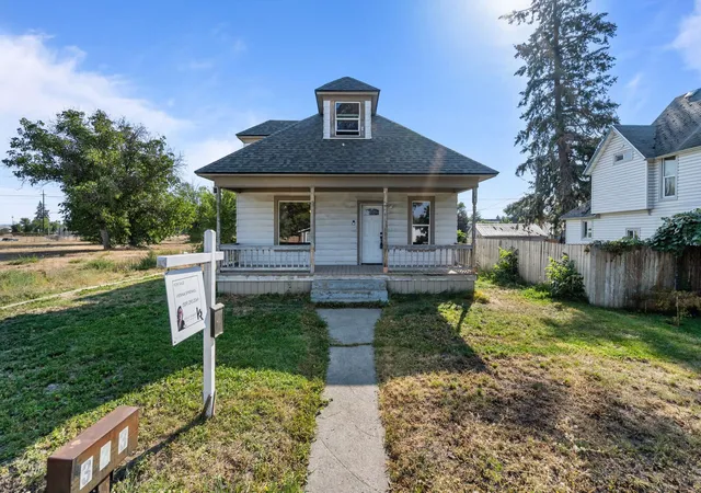 1st image of 323 S Fiske St, Spokane, WA 99202 | MLS# 202623149
