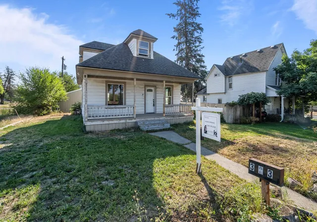 2nd image of 323 S Fiske St, Spokane, WA 99202 | MLS# 202623149