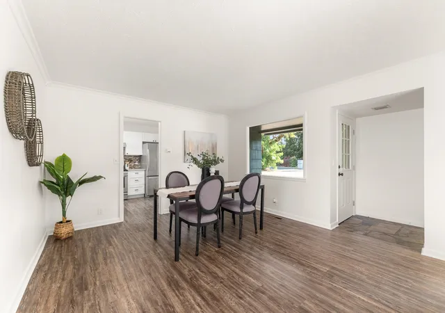4th image of 9817 N Colfax Rd, Spokane, WA 99218 | MLS# 202623158