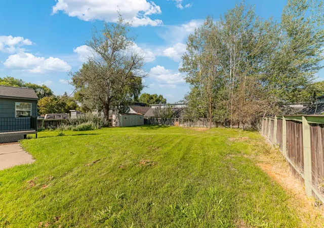 50th image of 9817 N Colfax Rd, Spokane, WA 99218 | MLS# 202623158