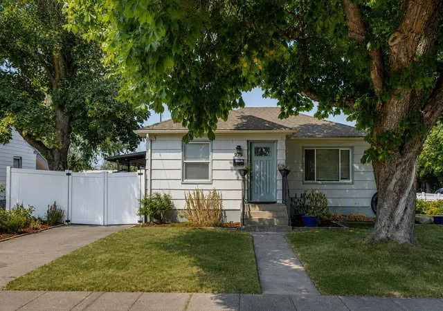 2nd image of 2725 E Nora Ave, Spokane, WA 99207 | MLS# 202623164