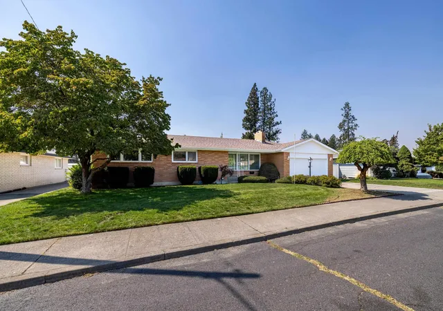 Photo 3 of Single family home for sale at 7225 N Valerie St, Spokane, WA 99208 | MLS# 202623174 | Listing updated on 2026-09-25
