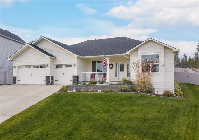 Photo 1 of Single family home for sale at 9302 W Floyd Dr, Cheney, WA 99004 | MLS# 202623179 | Listing updated on 2026-10-08