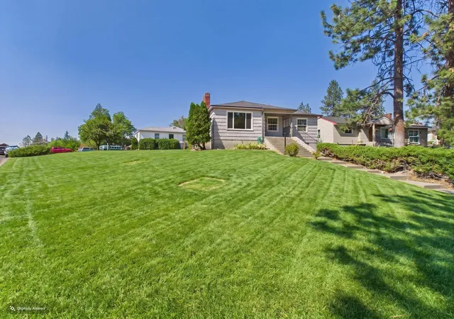 3rd image of 5303 N Fairmount Pl, Spokane, WA 99205 | MLS# 202623182