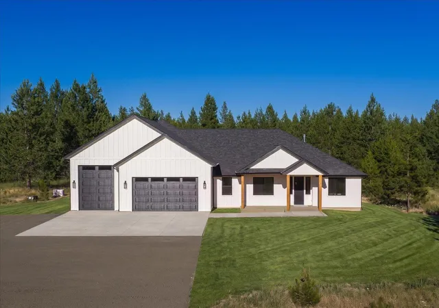 2nd image of 41094 N Gray Owl Ln, Deer Park, WA 99006 | MLS# 202623191