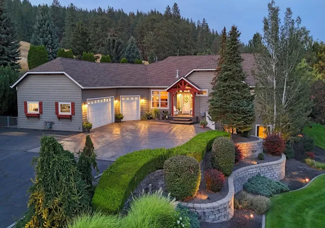 Photo 1 of Single family home for sale at 13717 E E Sanson Ave, Spokane, WA 99216 | MLS# 202623197 | Listing updated on 2026-09-03