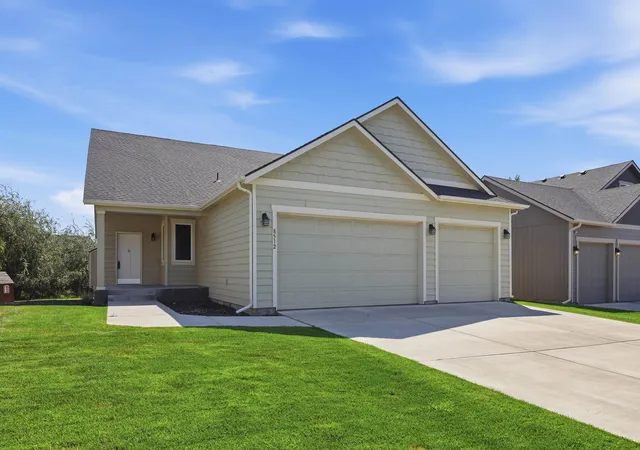 Photo 1 of Single family home for sale at 8512 N Summerhill Ln, Spokane, WA 99208 | MLS# 202623219 | Listing updated on 2026-09-03
