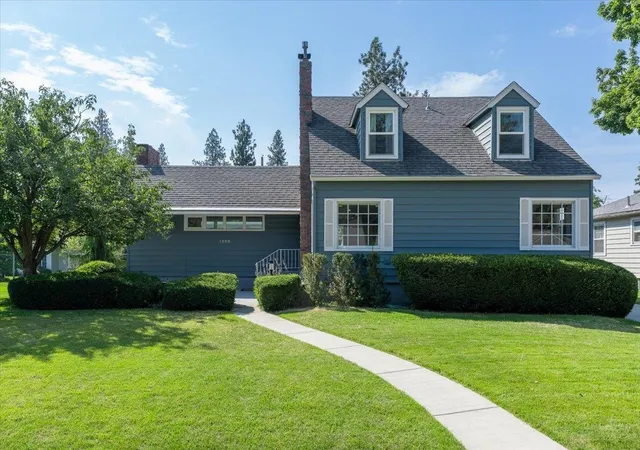 Photo 1 of Single family home for sale at 1208 E 27th Ave, Spokane, WA 99203 | MLS# 202623265 | Listing updated on 2026-09-03