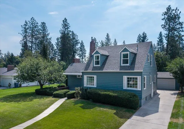 Photo 3 of Single family home for sale at 1208 E 27th Ave, Spokane, WA 99203 | MLS# 202623265 | Listing updated on 2026-09-29
