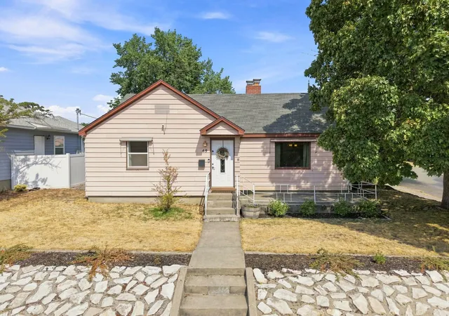 Photo 1 of Single family home for sale at 49 E Providence Ave, Spokane, WA 99207 | MLS# 202623280 | Listing updated on 2026-09-29
