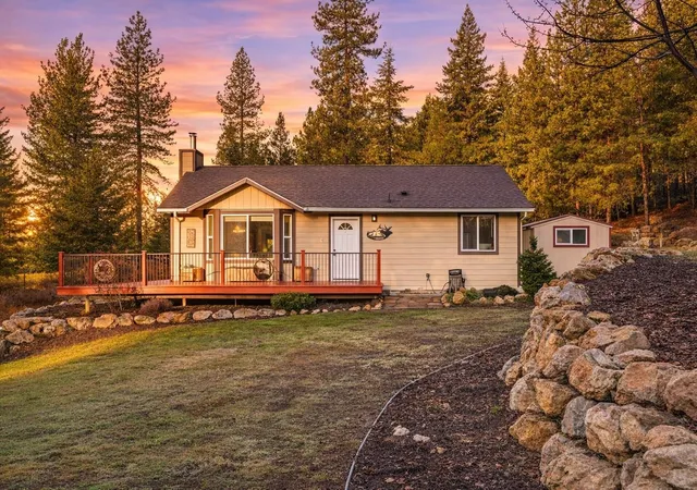 Photo 2 of Single family home for sale at 702 Mccammon Dr, Elk, WA 99009 | MLS# 202623286 | Listing updated on 2026-09-06