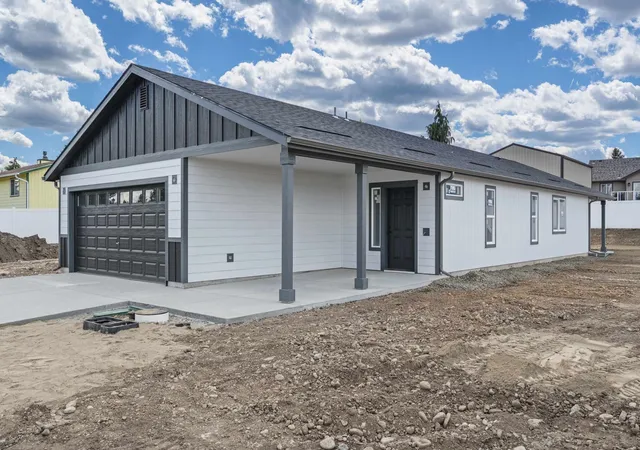 Photo 2 of Single family home for sale at 1006 S Century Rd, Spokane Valley, WA 99037 | MLS# 202623288 | Listing updated on 2026-09-03
