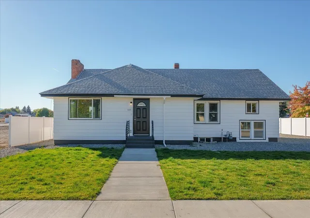 Single family home for sale at 525 N Long Rd, Greenacres, WA 99016 | MLS# 202623289
