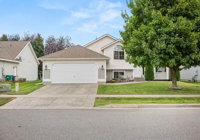 Photo 3 of Single family home for sale at 2020 N Tschirley Rd, Spokane Valley, WA 99016 | MLS# 202623319 | Listing updated on 2026-09-04