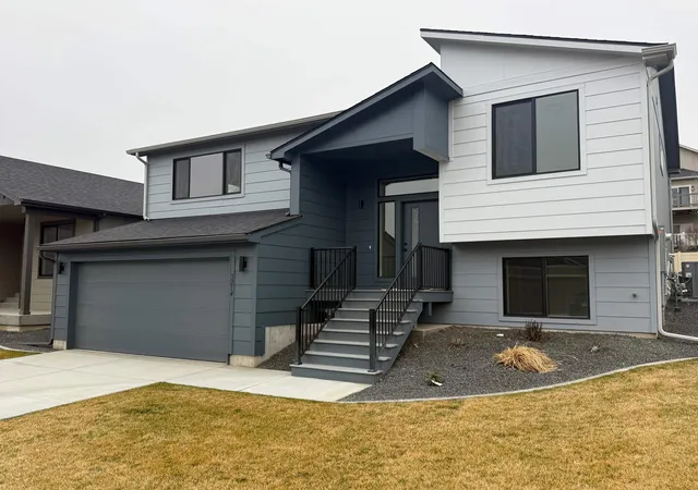 Photo 2 of Single family home for sale at 3214 S Custer Ln, Spokane, WA 99203 | MLS# 202623328 | Listing updated on 2026-09-04