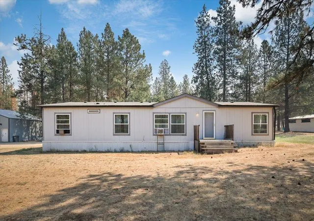 Photo 2 of Manufactured home for sale at 35308 N Conklin Rd, Elk, WA 99009 | MLS# 202623349 | Listing updated on 2026-09-04