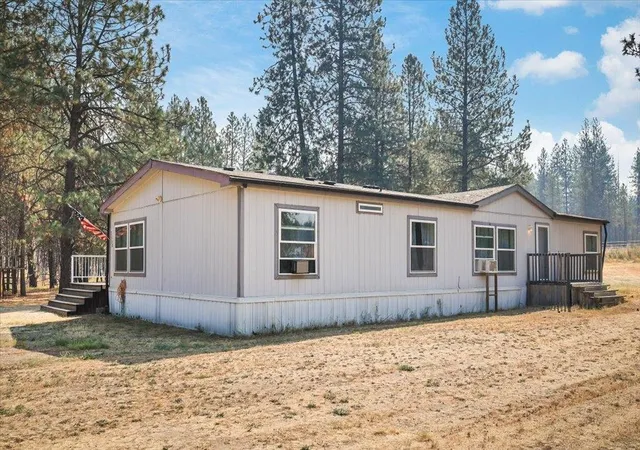 Photo 3 of Manufactured home for sale at 35308 N Conklin Rd, Elk, WA 99009 | MLS# 202623349 | Listing updated on 2026-09-04