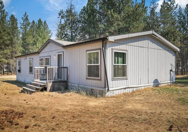 Photo 4 of Manufactured home for sale at 35308 N Conklin Rd, Elk, WA 99009 | MLS# 202623349 | Listing updated on 2026-09-04