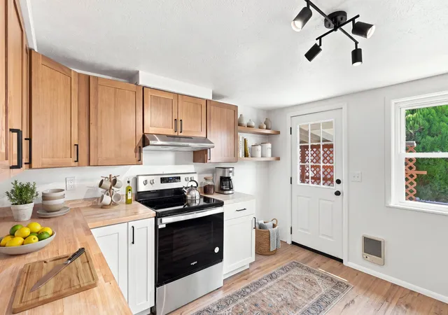 Photo 3 of Single family home for sale at 303 E Queen Ave, Spokane, WA 99207 | MLS# 202623350 | Listing updated on 2026-10-06