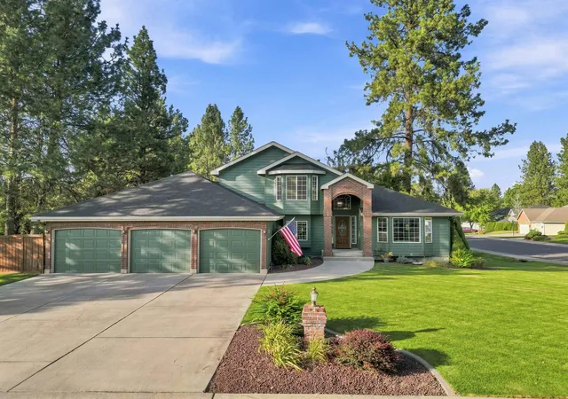 Photo 3 of Sale Pending at 1010 E Metler Dr, Spokane, WA 99218 | MLS# 202623355 | Listing updated on 2026-08-29