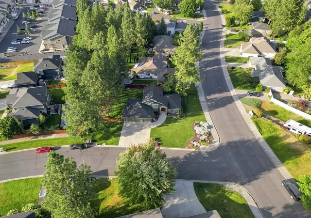 Photo 3 of Sale Pending at 1010 E Metler Dr, Spokane, WA 99218 | MLS# 202623355 | Listing updated on 2026-08-29