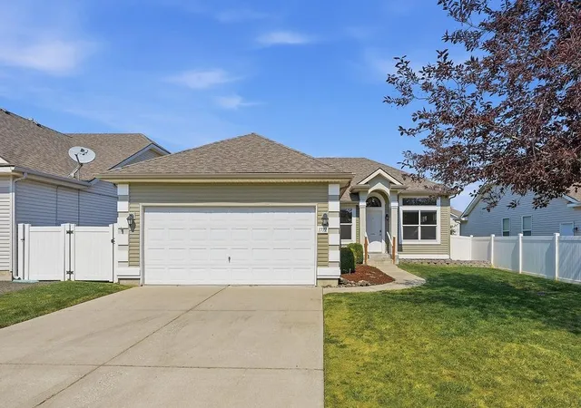 Photo 1 of Single family home for sale at 1712 W Cimarron Ln, Spokane, WA 99208 | MLS# 202623378 | Listing updated on 2026-09-04