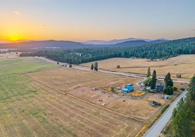 Photo 3 of Single family home for sale at 711 Milan Farms Rd, Elk, WA 99009 | MLS# 202623395 | Listing updated on 2026-09-04
